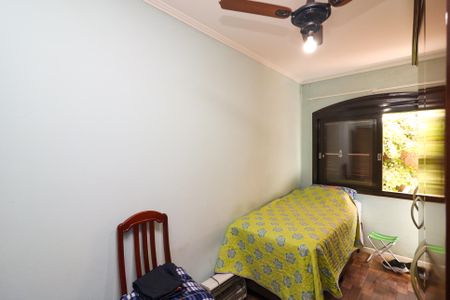 Casa à venda com 402m², 5 quartos e 5 vagasQuarto 3