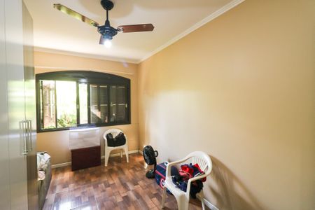 Casa à venda com 402m², 5 quartos e 5 vagasQuarto 2 - Suíte