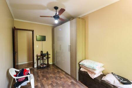 Casa à venda com 402m², 5 quartos e 5 vagasQuarto 2 - Suíte