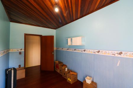 Casa à venda com 402m², 5 quartos e 5 vagasQuarto 5