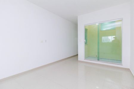 Casa à venda com 200m², 3 quartos e 4 vagas Casa à venda com 200m², 3 quartos e 4 vagasSala de Jantar