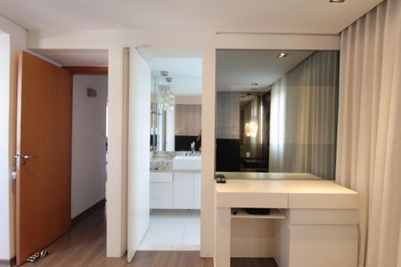 Apartamento à venda com 1427m², 2 quartos e 4 vagasSuíte