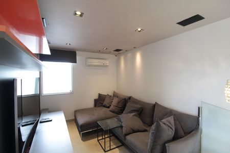 Apartamento à venda com 1427m², 2 quartos e 4 vagasSala de TV