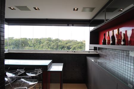 Apartamento à venda com 1427m², 2 quartos e 4 vagasVaranda da Sala