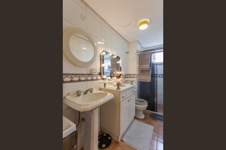 Apartamento à venda com 124m², 3 quartos e 1 vaga Apartamento à venda com 124m², 3 quartos e 1 vagaBanheiro