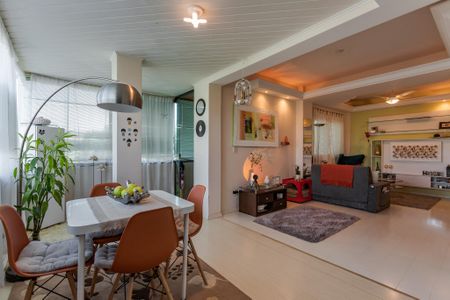 Apartamento à venda com 124m², 3 quartos e 1 vaga Apartamento à venda com 124m², 3 quartos e 1 vagaSala