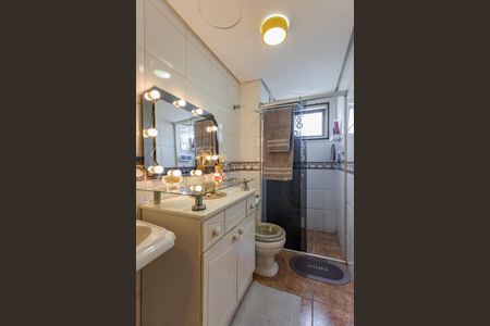 Apartamento à venda com 124m², 3 quartos e 1 vaga Apartamento à venda com 124m², 3 quartos e 1 vagaBanheiro