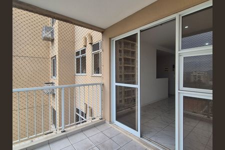 Apartamento para alugar com 66m², 2 quartos e 1 vagaVaranda