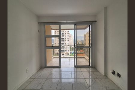 Apartamento para alugar com 66m², 2 quartos e 1 vagaSala