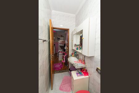 Casa à venda com 540m², 3 quartos e 3 vagasBanheiro da suíte 1