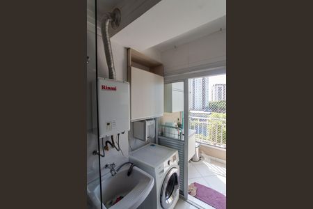 Apartamento à venda com 65m², 2 quartos e 1 vagaÁrea de Serviço