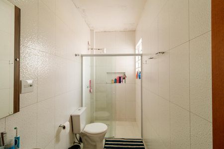 Casa à venda com 140m², 3 quartos e 3 vagasBanheiro 2