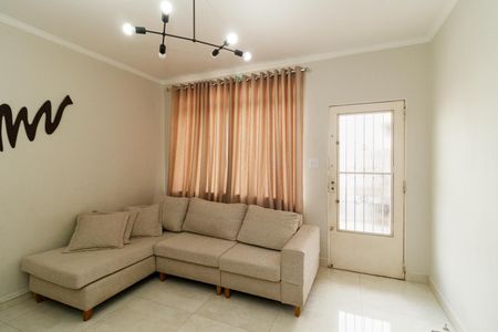 Casa à venda com 140m², 3 quartos e 3 vagasSala