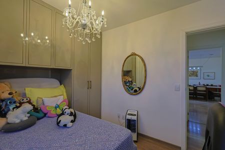 Apartamento à venda com 115m², 4 quartos e 3 vagasQuarto 2