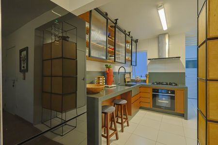 Apartamento à venda com 115m², 4 quartos e 3 vagasCozinha