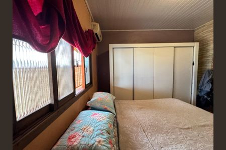 Casa à venda com 90m², 2 quartos e 2 vagas Casa à venda com 90m², 2 quartos e 2 vagasQuarto