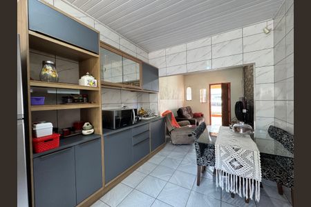 Casa à venda com 90m², 2 quartos e 2 vagas Casa à venda com 90m², 2 quartos e 2 vagasCozinha