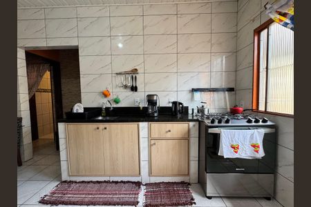 Casa à venda com 90m², 2 quartos e 2 vagas Casa à venda com 90m², 2 quartos e 2 vagasCozinha