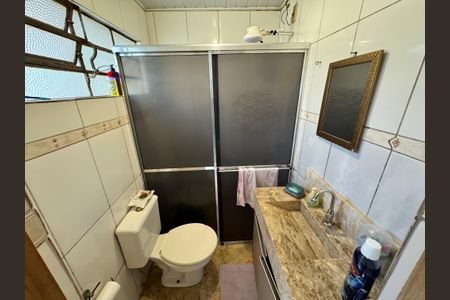 Casa à venda com 90m², 2 quartos e 2 vagas Casa à venda com 90m², 2 quartos e 2 vagasBanheiro de Serviço