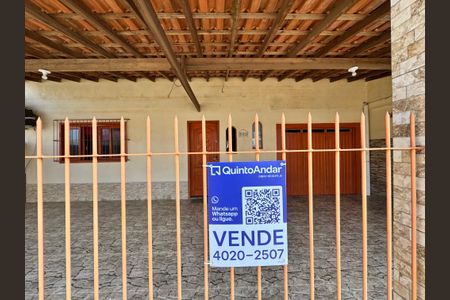 Casa à venda com 90m², 2 quartos e 2 vagas Casa à venda com 90m², 2 quartos e 2 vagasPlaca