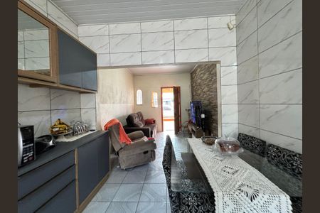 Casa à venda com 90m², 2 quartos e 2 vagas Casa à venda com 90m², 2 quartos e 2 vagasCozinha