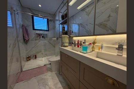 Casa de condomínio à venda com 249m², 3 quartos e sem vagaBanheiro do Quarto 1