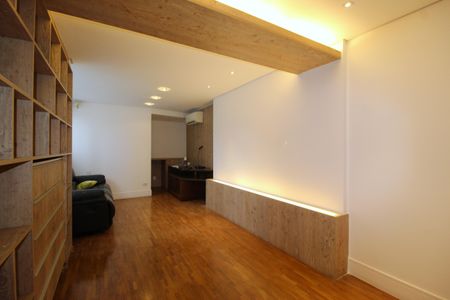 Apartamento à venda com 377m², 3 quartos e 6 vagasSala de TV