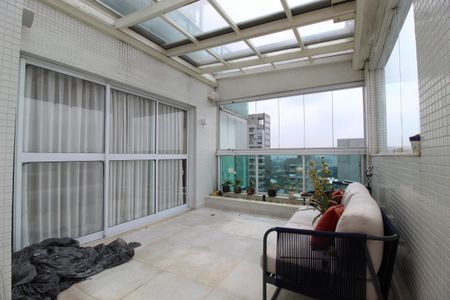 Apartamento à venda com 377m², 3 quartos e 6 vagasTerraço