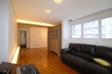 Apartamento à venda com 377m², 3 quartos e 6 vagasSala de TV