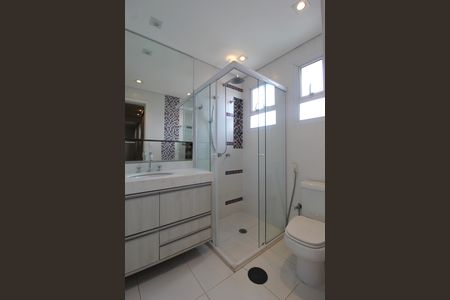 Apartamento à venda com 377m², 3 quartos e 6 vagasBanheiro da Suíte 1