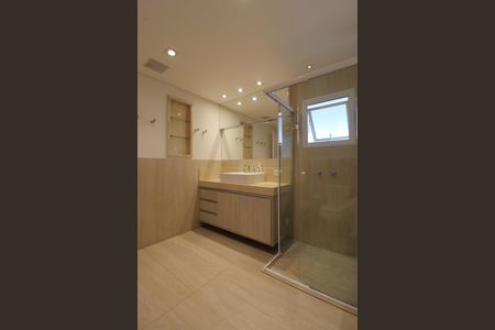 Apartamento à venda com 377m², 3 quartos e 6 vagasBanheiro da Suíte 3