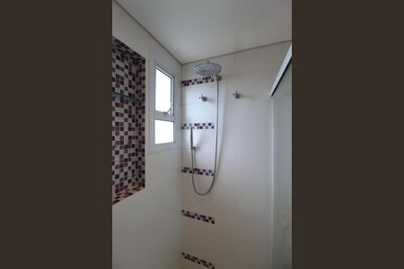 Apartamento à venda com 377m², 3 quartos e 6 vagasBanheiro da Suíte 2