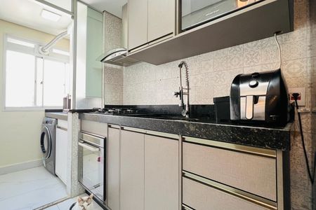 Apartamento à venda com 94m², 2 quartos e 1 vagaCozinha e Área de Serviço