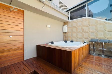 Apartamento à venda com 94m², 2 quartos e 1 vagaÁrea gourmet