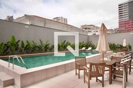 Apartamento para alugar com 29m², 1 quarto e sem vaga Apartamento para alugar com 29m², 1 quarto e sem vagaÁrea comum - Piscina