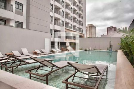 Apartamento para alugar com 29m², 1 quarto e sem vaga Apartamento para alugar com 29m², 1 quarto e sem vagaÁrea comum - Piscina