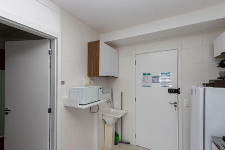 Apartamento à venda com 27m², 1 quarto e sem vaga Apartamento à venda com 27m², 1 quarto e sem vagaSala/ Cozinha