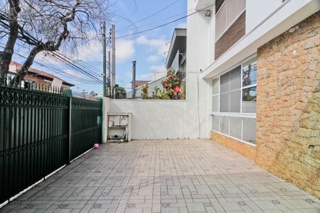 Casa à venda com 350m², 3 quartos e 9 vagas Casa à venda com 350m², 3 quartos e 9 vagasÁrea externa