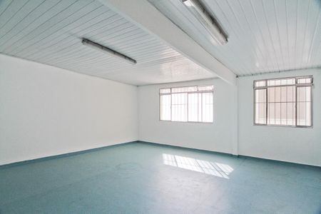 Casa à venda com 350m², 3 quartos e 9 vagas Casa à venda com 350m², 3 quartos e 9 vagasEdícula - quarto 2