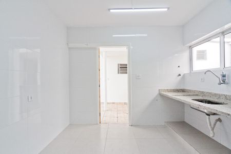 Casa à venda com 350m², 3 quartos e 9 vagas Casa à venda com 350m², 3 quartos e 9 vagasCozinha