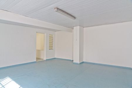 Casa à venda com 350m², 3 quartos e 9 vagas Casa à venda com 350m², 3 quartos e 9 vagasEdícula - quarto 2