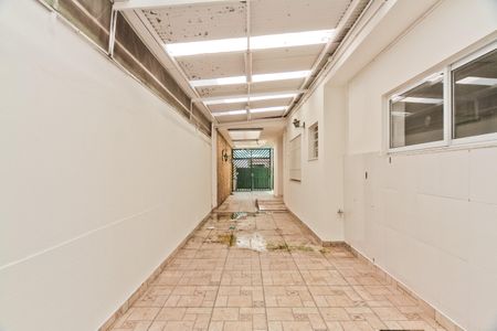 Casa à venda com 350m², 3 quartos e 9 vagas Casa à venda com 350m², 3 quartos e 9 vagasÁrea externa