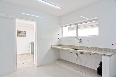 Casa à venda com 350m², 3 quartos e 9 vagas Casa à venda com 350m², 3 quartos e 9 vagasCozinha