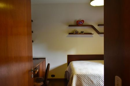 Apartamento à venda com 165m², 3 quartos e 2 vagas Apartamento à venda com 165m², 3 quartos e 2 vagasQuarto 1