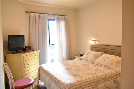 Apartamento à venda com 165m², 3 quartos e 2 vagas Apartamento à venda com 165m², 3 quartos e 2 vagasSuíte