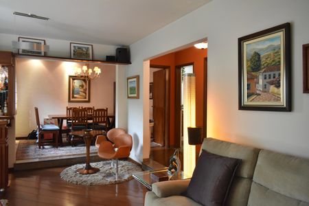 Apartamento à venda com 165m², 3 quartos e 2 vagas Apartamento à venda com 165m², 3 quartos e 2 vagasSala