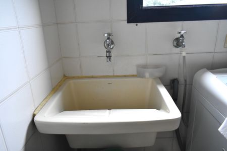 Apartamento à venda com 165m², 3 quartos e 2 vagas Apartamento à venda com 165m², 3 quartos e 2 vagasÁrea de Serviço