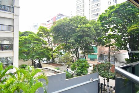Apartamento à venda com 165m², 3 quartos e 2 vagas Apartamento à venda com 165m², 3 quartos e 2 vagasSuíte