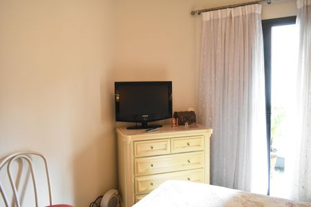 Apartamento à venda com 165m², 3 quartos e 2 vagas Apartamento à venda com 165m², 3 quartos e 2 vagasSuíte