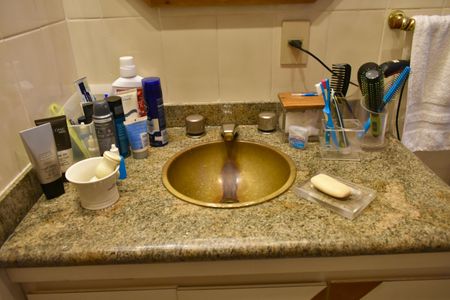 Apartamento à venda com 165m², 3 quartos e 2 vagas Apartamento à venda com 165m², 3 quartos e 2 vagasBanheiro da Suíte